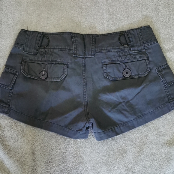 Short - Picture 2 of 2